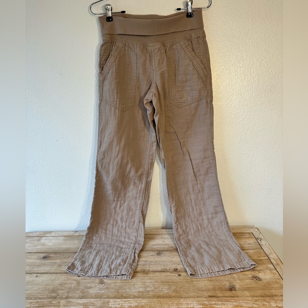 Democracy Tan Pull On Pants Size Medium